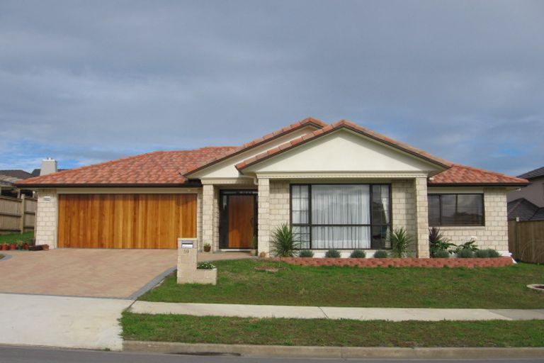 Photo of property in 59 Bronwylian Drive, Flat Bush, Auckland, 2016