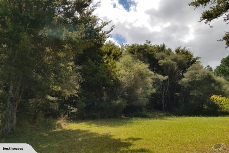 Photo of property in 8 Bayly Street, Baylys Beach, Dargaville, 0377