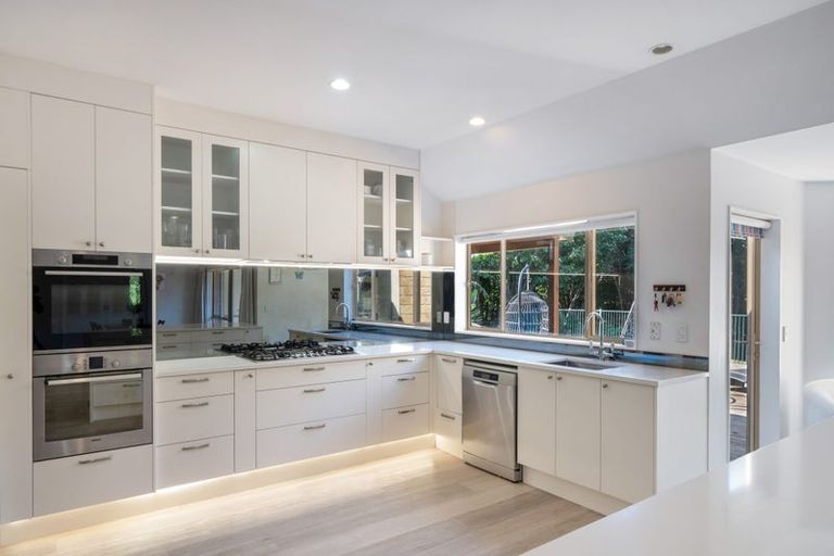 Photo of property in 60 Langdale Avenue, Paraparaumu, 5032