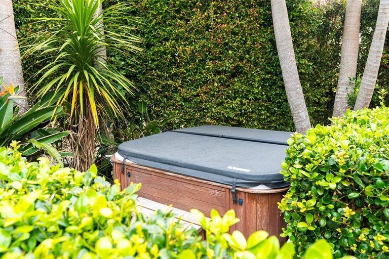 Photo of property in 5a William Street, Takapuna, Auckland, 0622