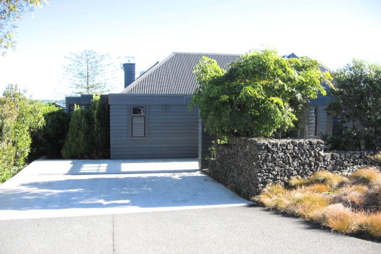 Photo of property in 9 Gould Street, Russell, 0202