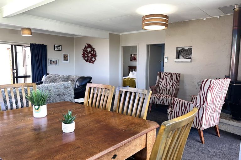 Photo of property in 28 Violet Street, Riverton/aparima, Riverton, 9822