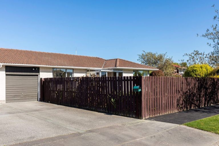 Photo of property in 1/24 Thompsons Road, Belfast, Christchurch, 8051