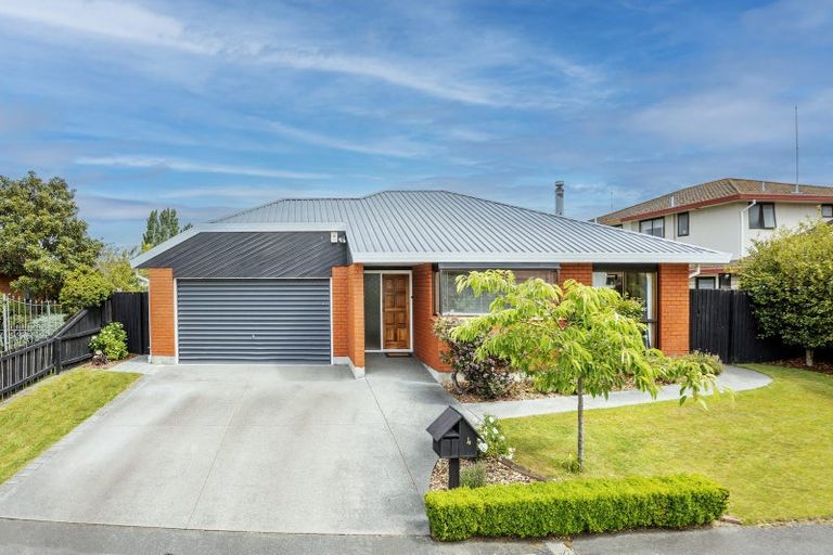 Photo of property in 4 Sunbeam Place, Halswell, Christchurch, 8025