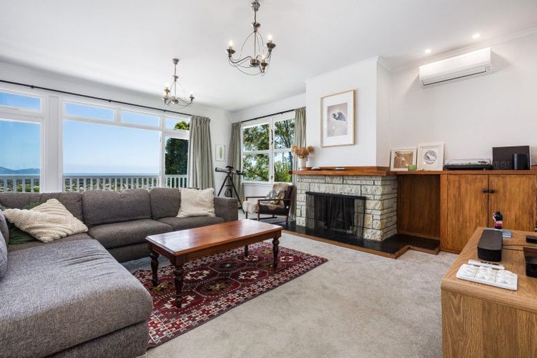 Photo of property in 18 Tui Crescent, Waikanae, 5036