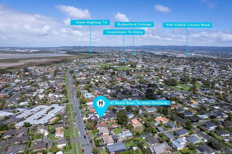 Photo of property in 9/47 Beach Road, Te Atatu Peninsula, 0610