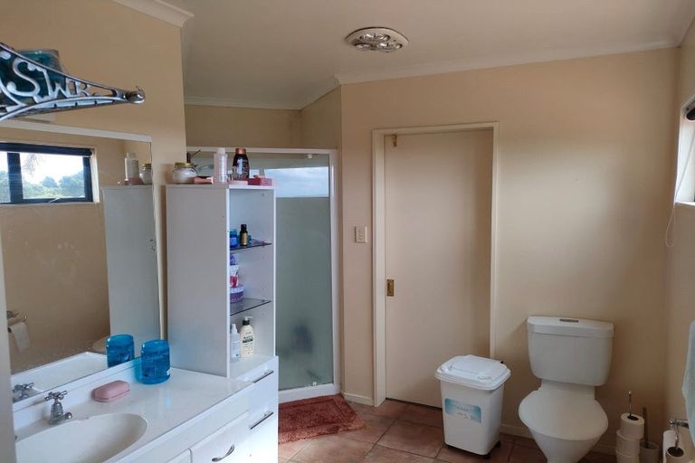 Photo of property in 6 Woodland Road, Johnsonville, Wellington, 6037