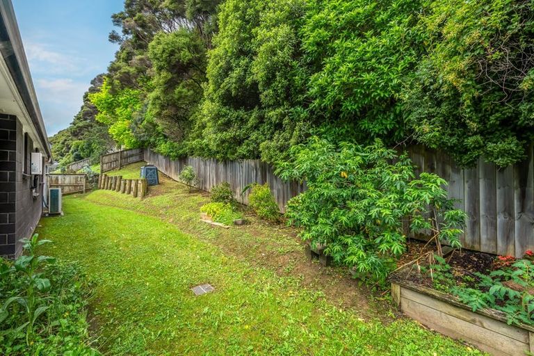 Photo of property in 15 Banks Boulevard, Whitby, Porirua, 5024