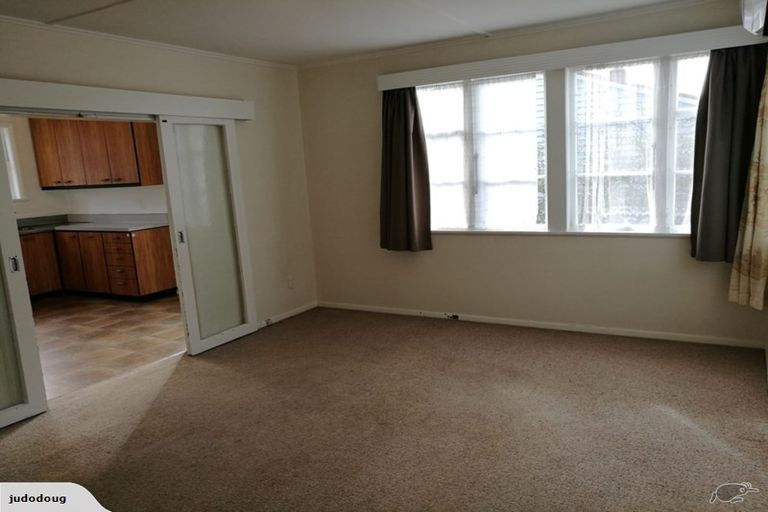 Photo of property in 32 Judd Crescent, Naenae, Lower Hutt, 5011