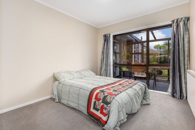 Photo of property in 22 Pinewood Grove, Paraparaumu Beach, Paraparaumu, 5032