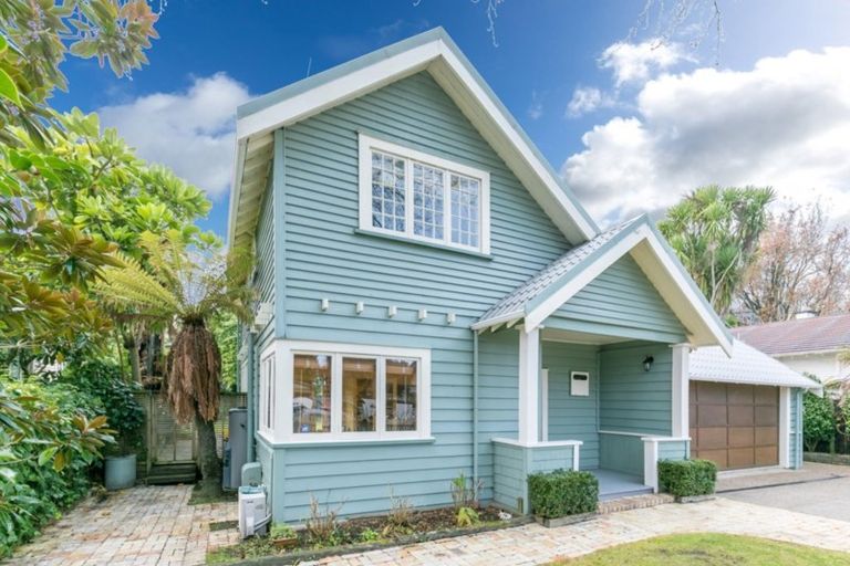 Photo of property in 39 Myrtle Street, Hamilton East, Hamilton, 3216