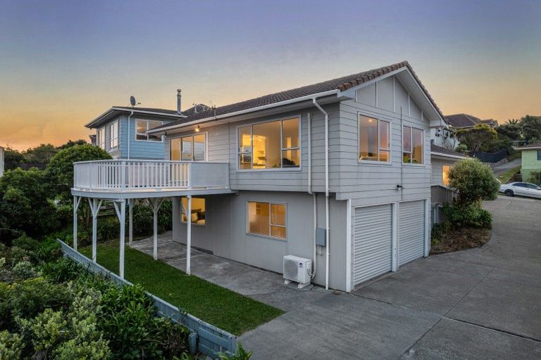 Photo of property in 22 Bodmin Terrace, Camborne, Porirua, 5026