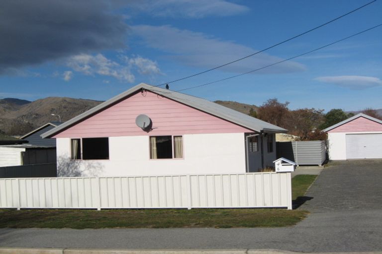 Photo of property in 46 Ray Street, Cromwell, 9310