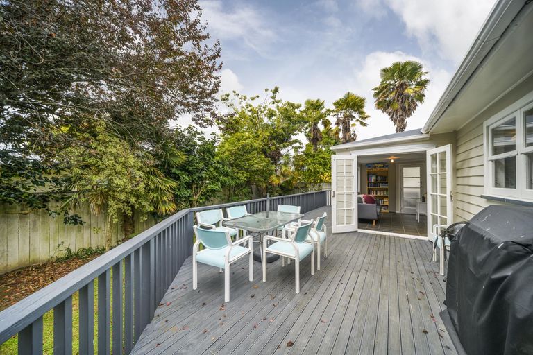 Photo of property in 34 Macarthur Street, Levin, 5510