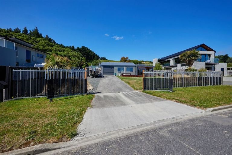 Photo of property in 48 Kotare Place, South Bay, Kaikoura, 7300
