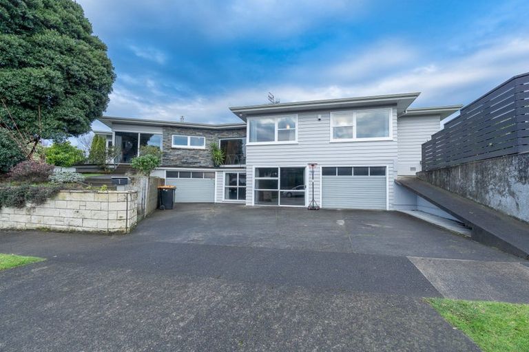 Photo of property in 1 Wigan Place, Hokowhitu, Palmerston North, 4410