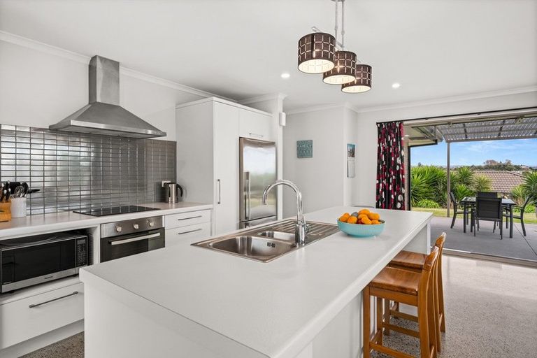 Photo of property in 1 Elena Place, Welcome Bay, Tauranga, 3112