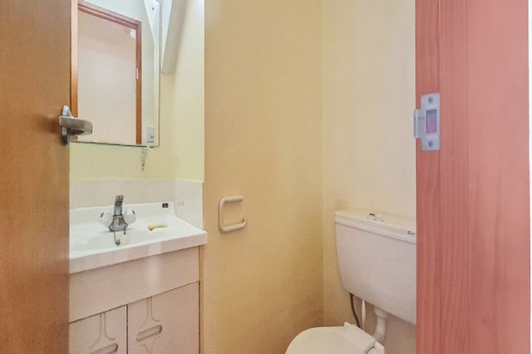 Photo of property in 13a Harris Street, Marton, 4710