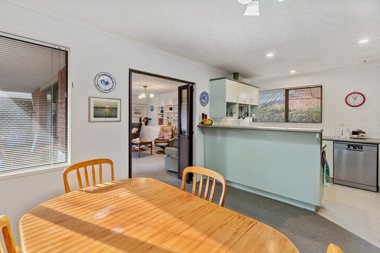 Photo of property in 7a Worsleys Road, Cracroft, Christchurch, 8025