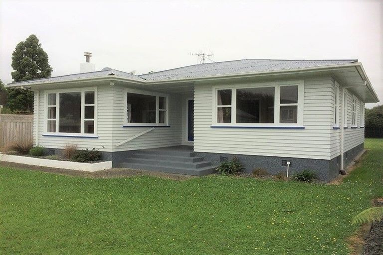 Photo of property in 3 Graham Street, Levin, 5510