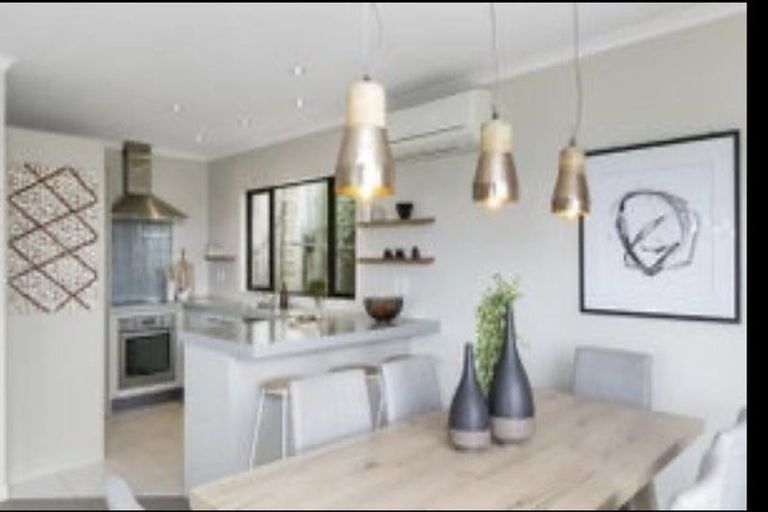 Photo of property in 16 View Road, Titahi Bay, Porirua, 5022