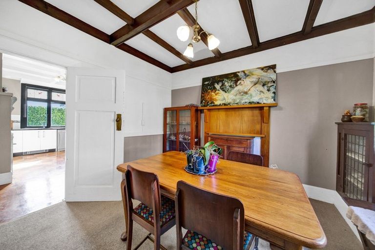 Photo of property in 82 Barrett Street, Westown, New Plymouth, 4310