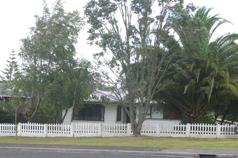 Photo of property in 43 Bayview Road, Bayview, Auckland, 0629