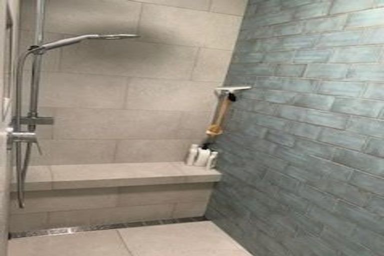 Photo of property in 2 Houchens Road, Glenview, Hamilton, 3206