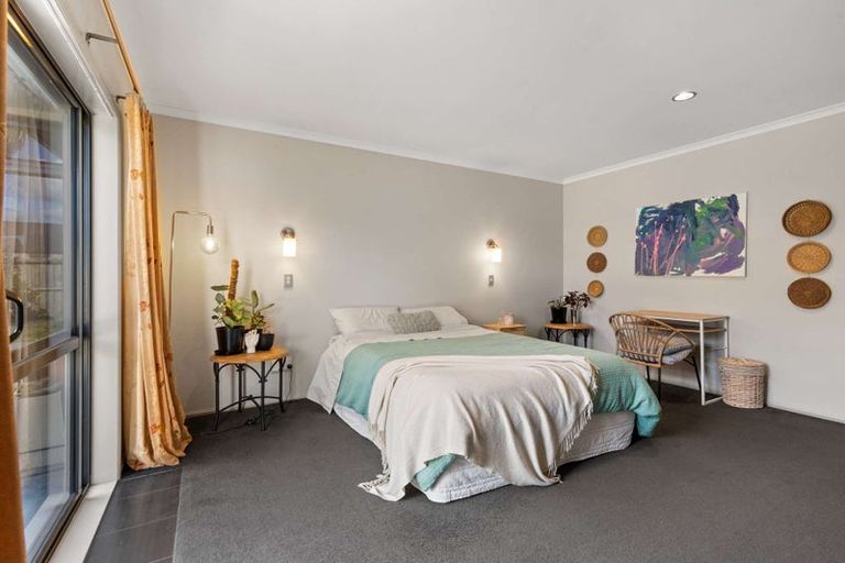 Photo of property in 102 Oriental Parade, Papamoa Beach, Papamoa, 3118