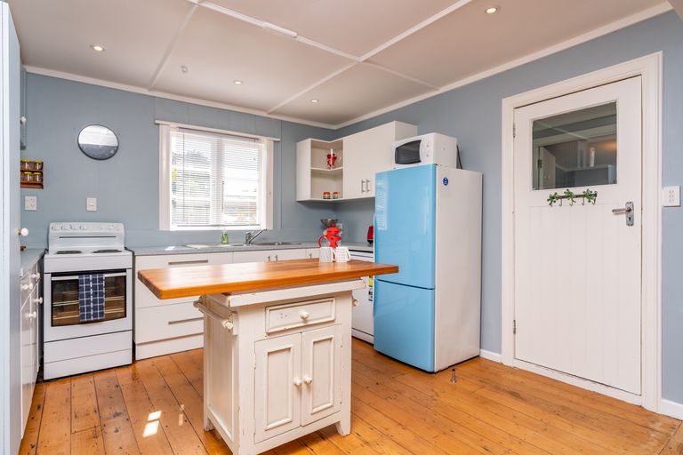 Photo of property in 28 Wood Street, Mangawhai Heads, Mangawhai, 0505