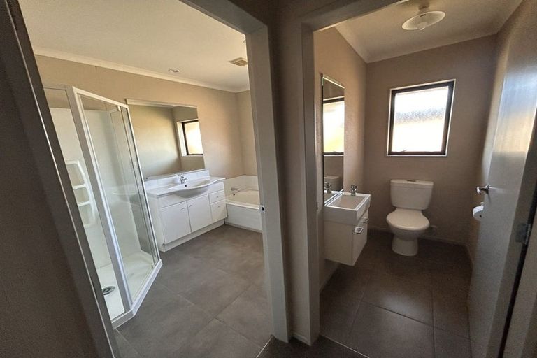 Photo of property in 189a Pacific Drive, Fitzherbert, Palmerston North, 4410