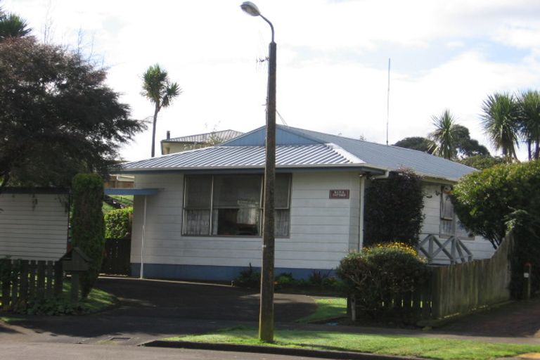 Photo of property in 4 Grant Place, Awapuni, Palmerston North, 4412