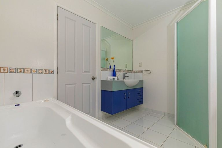 Photo of property in 16 Kennedy Road, Dairy Flat, Albany, 0792