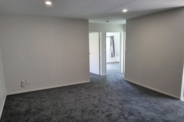 Photo of property in 113 Henderson Valley Road, Henderson, Auckland, 0612