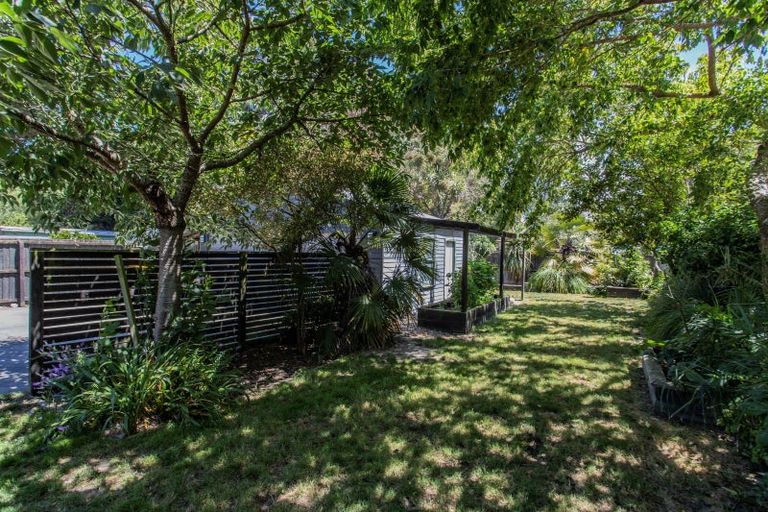 Photo of property in 51 Kings Avenue, Waikuku Beach, 7402