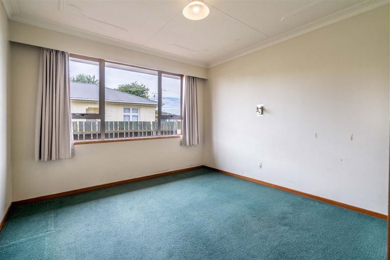Photo of property in 33 Moa Street, Waikiwi, Invercargill, 9810