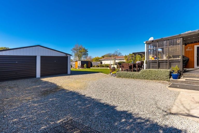 Photo of property in 16 Coronation Street, Waimate, 7924