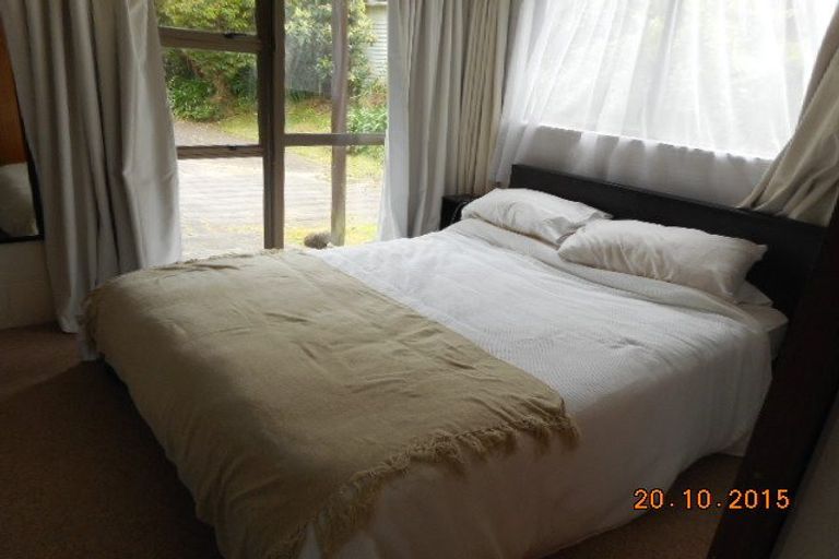 Photo of property in 35 Tauhinu Road, Greenhithe, Auckland, 0632