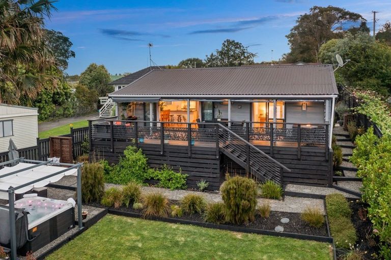Photo of property in 5b Kauri Road, Stanmore Bay, Whangaparaoa, 0932