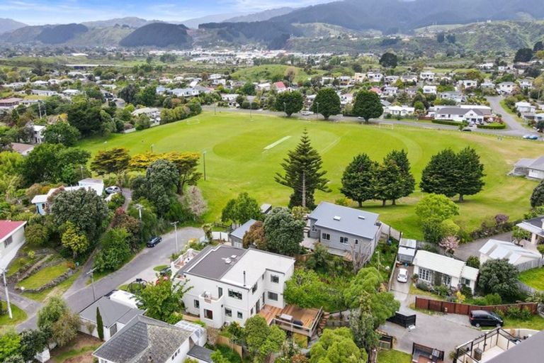 Photo of property in 12 Karaka Grove, Raumati Beach, Paraparaumu, 5032