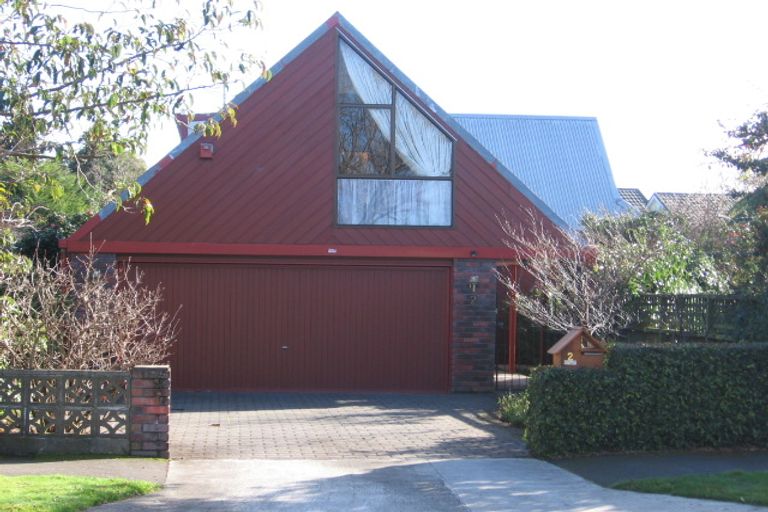 Photo of property in 2 Montgomery Terrace, Hokowhitu, Palmerston North, 4410