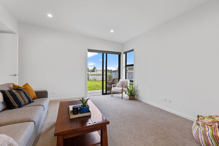 Photo of property in 1156a South Road, Oakura, 4314