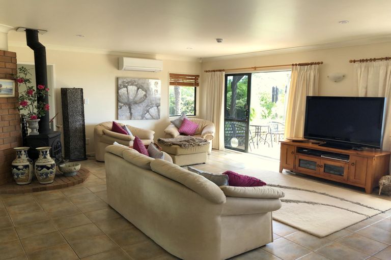 Photo of property in 125b Waimate North Road, Kerikeri, 0293