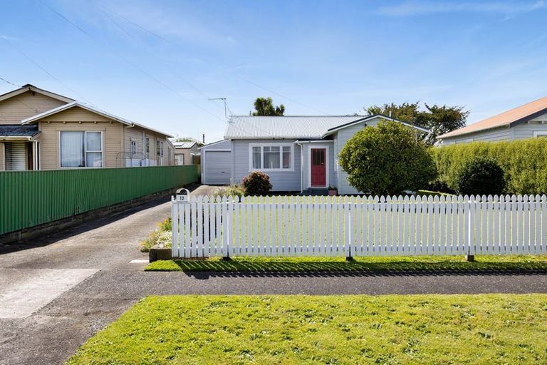 Photo of property in 12 Burns Street, Hawera, 4610