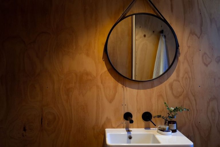 Photo of property in 12 Avalanche Place, Wanaka, 9305