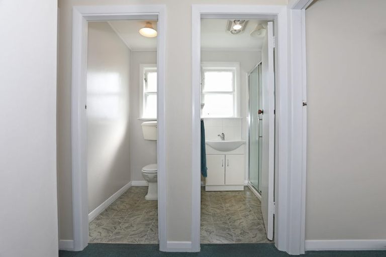 Photo of property in 25 Ngahina Street, Marton, 4710