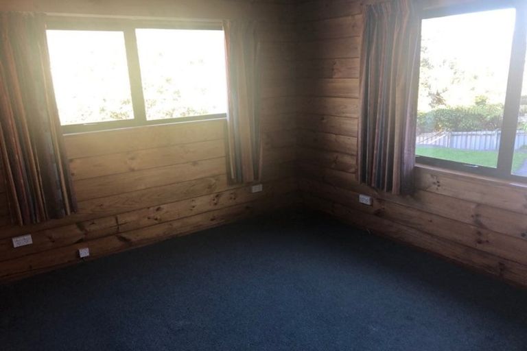 Photo of property in 5 Naseby Grove, Wainuiomata, Lower Hutt, 5014