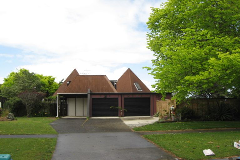 Photo of property in 2/6 Balgowan Terrace, Conifer Grove, Takanini, 2112