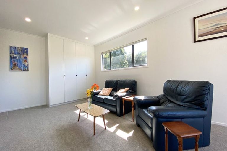 Photo of property in 34 Hayley Lane, East Tamaki Heights, Auckland, 2016