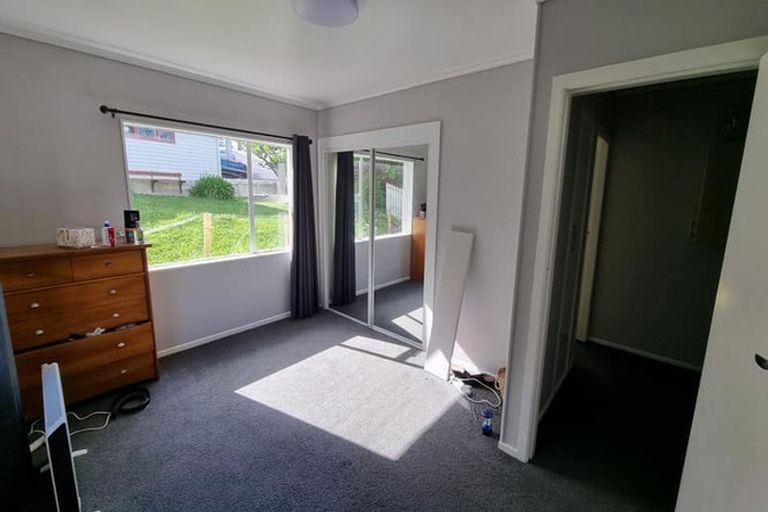 Photo of property in 3 Lerwick Terrace, Melrose, Wellington, 6023